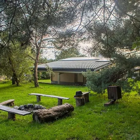 Villa Saunowisko W Kragu - Niebieski I Zolty