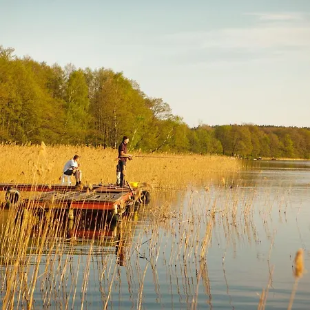 Saunowisko W Kragu - Niebieski I Zolty Villa