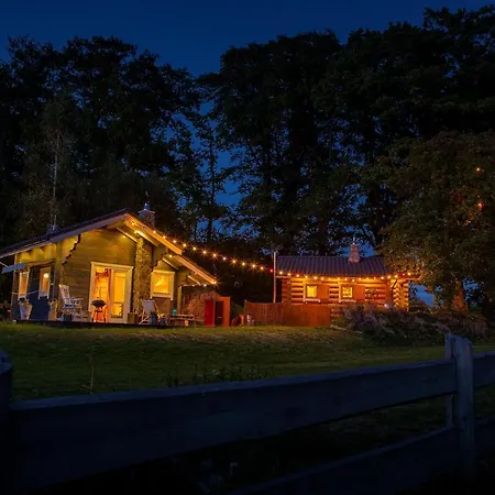 Saunowisko W Kragu - Niebieski I Zolty Villa